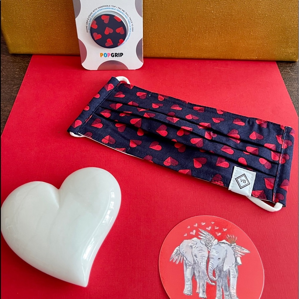 NWT! Vera Bradley takes your health to heart!